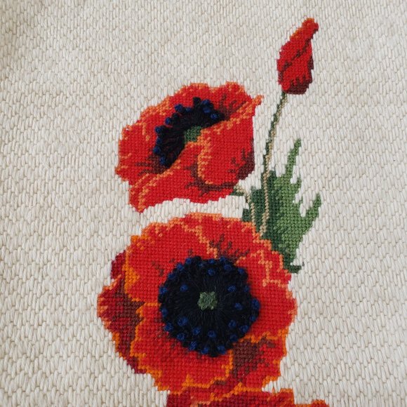 Large Vintage 17.5x32 Completed RED POPPY Needlepoint Needlework - Picture 3 of 9